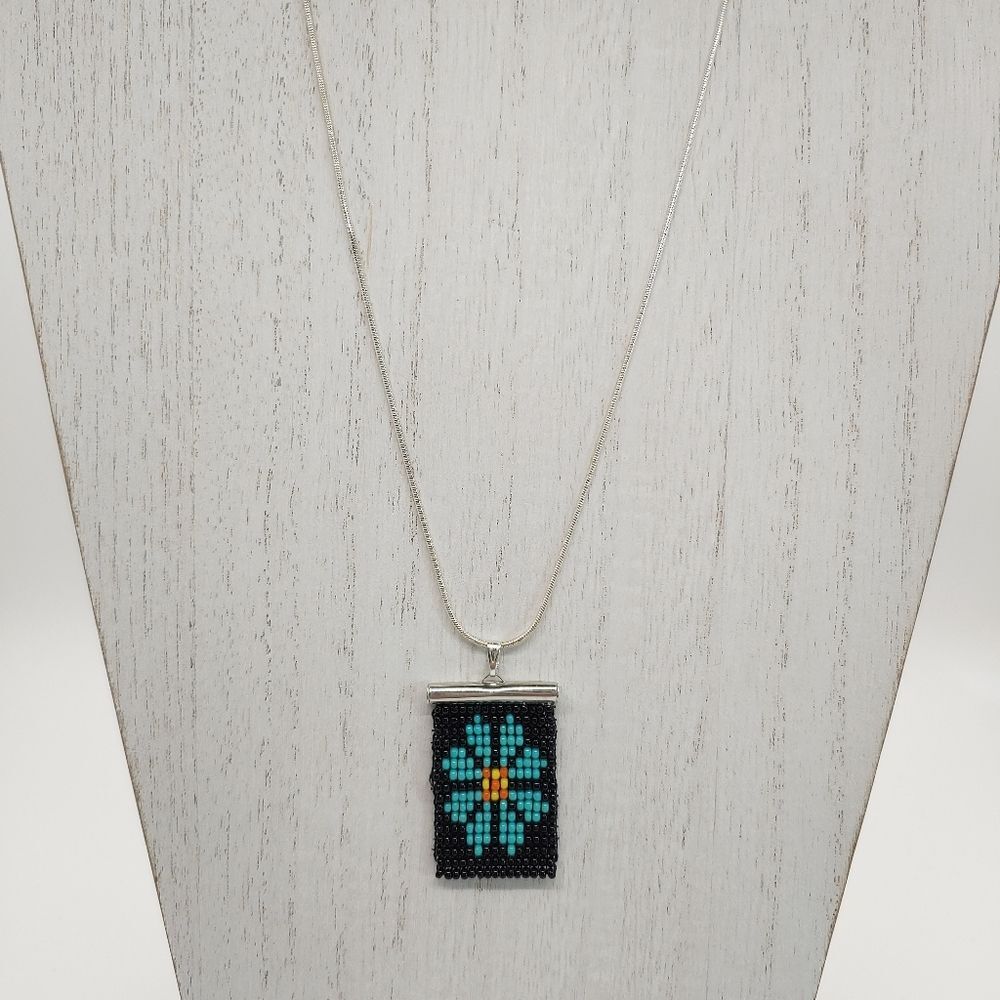 Necklace w/ Loom Beaded Flower Pendant